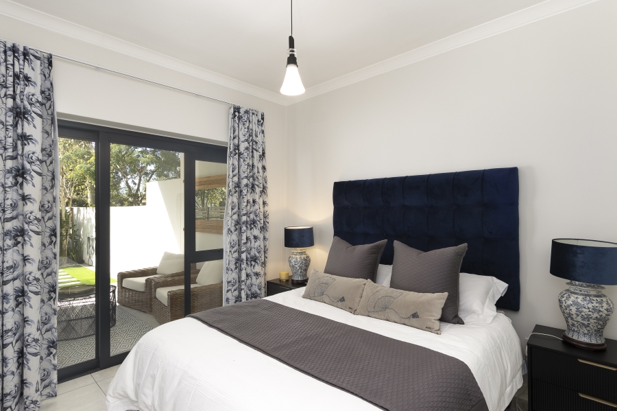 To Let 3 Bedroom Property for Rent in Paardevlei Western Cape